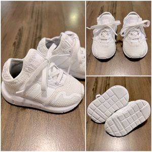 Adidas Toddler Shoes (Size 4)